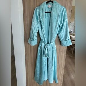 VINTAGE CABERNET Sleep LONG ROBE Small Satin Soft Warm Sea Foam Green Belt Silky